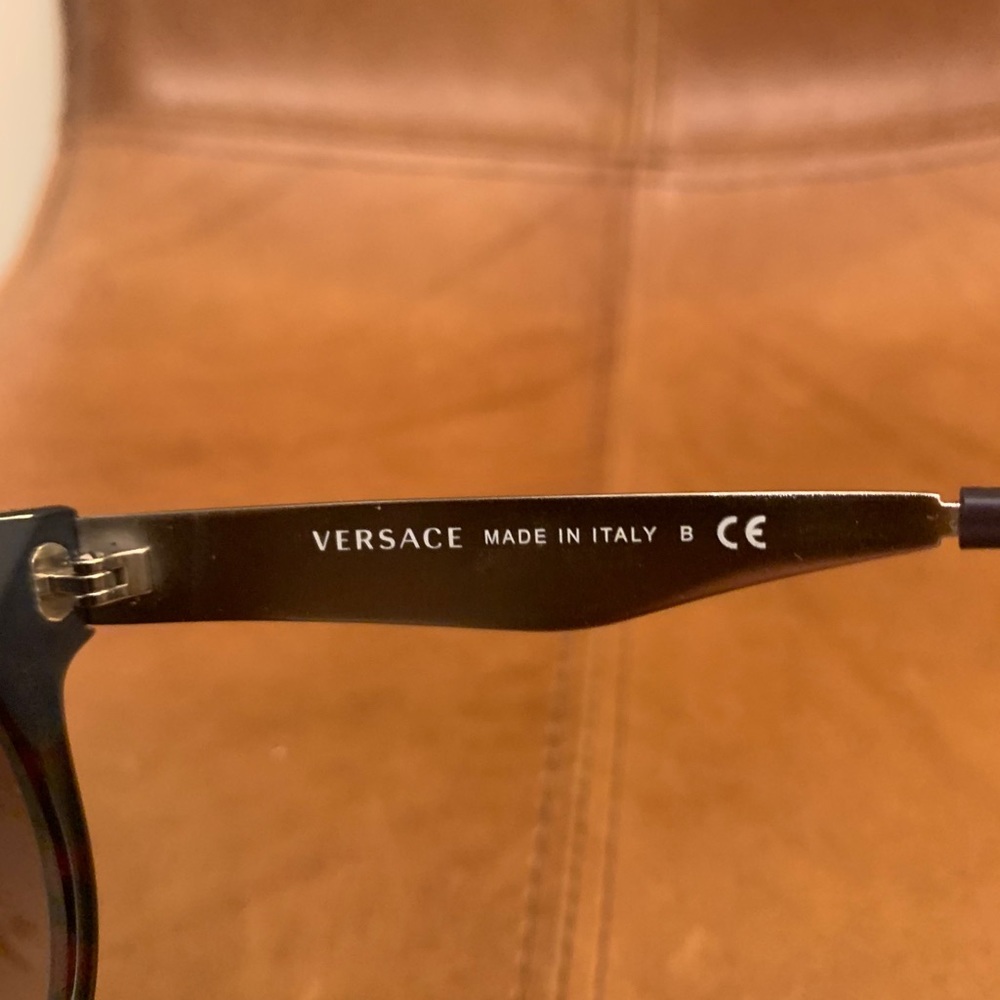 Versace Sunglasses - Picture 10 of 10